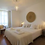 Дом отдыха Sea House Виана-ду-Каштелу
